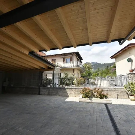 Fossato Apartment